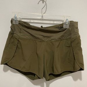 Lululemon green Run Times short
